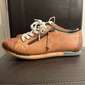 Roan bed stu women’s leather sneakers